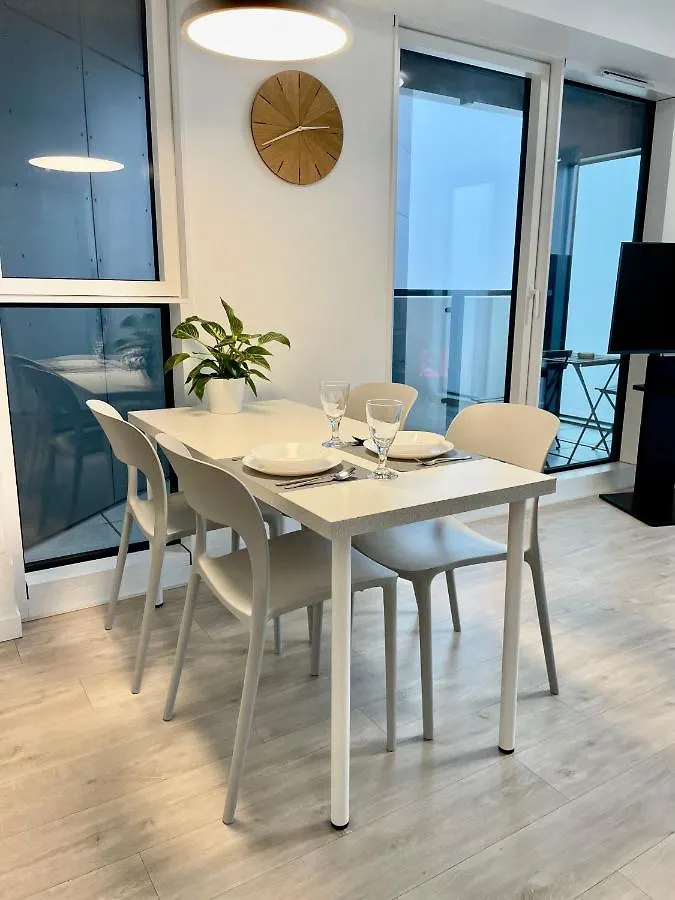 Apartamenty Towarowa Poznan 0*,  Polonia